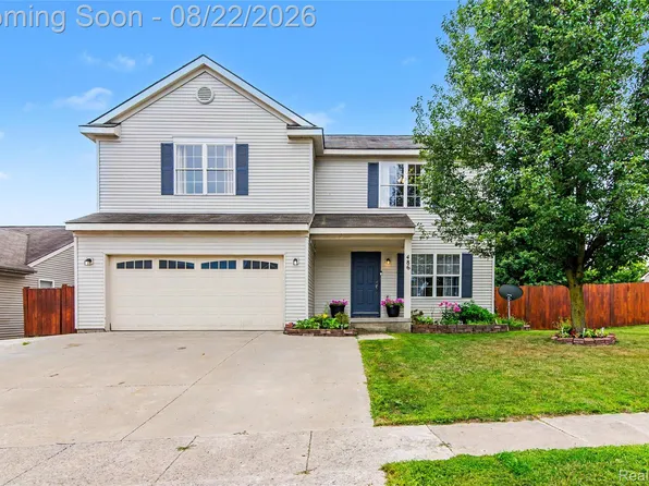 486 Sweet Briar Rdg, Linden, MI 48451