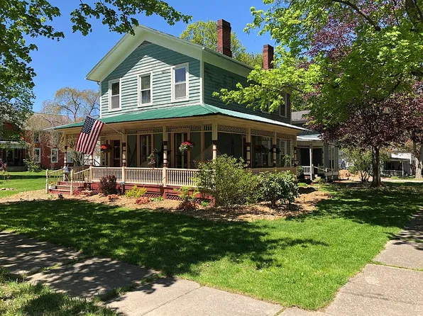14 Massachusetts St, Nunda, NY 14517