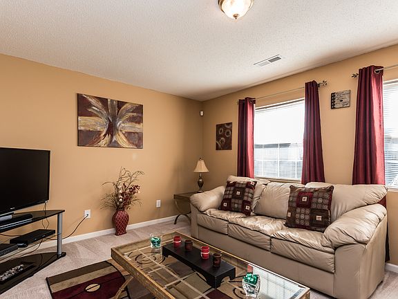 5th image of 832 Stockport Way