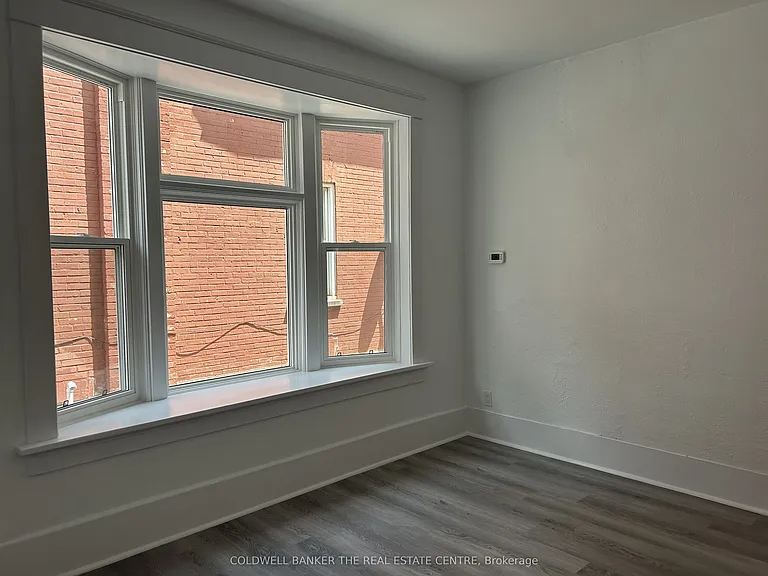 14 Brubacher St — Photo 14