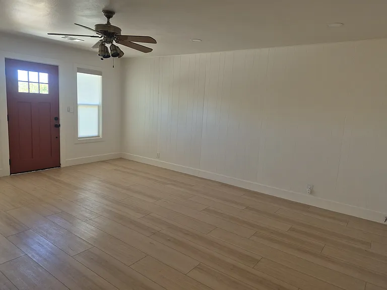 1280 Theresa Ave — Photo 11