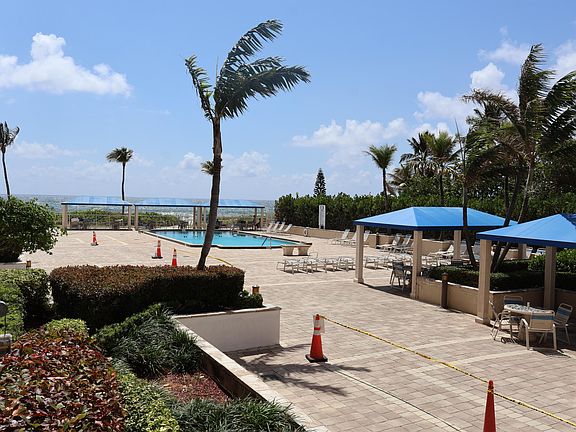 2nd image of 2000 S Ocean Blvd APT Lg