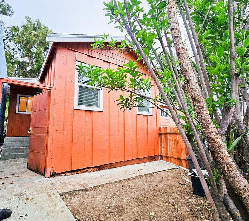 1st image of 326 E Beach Ave #A1d922044