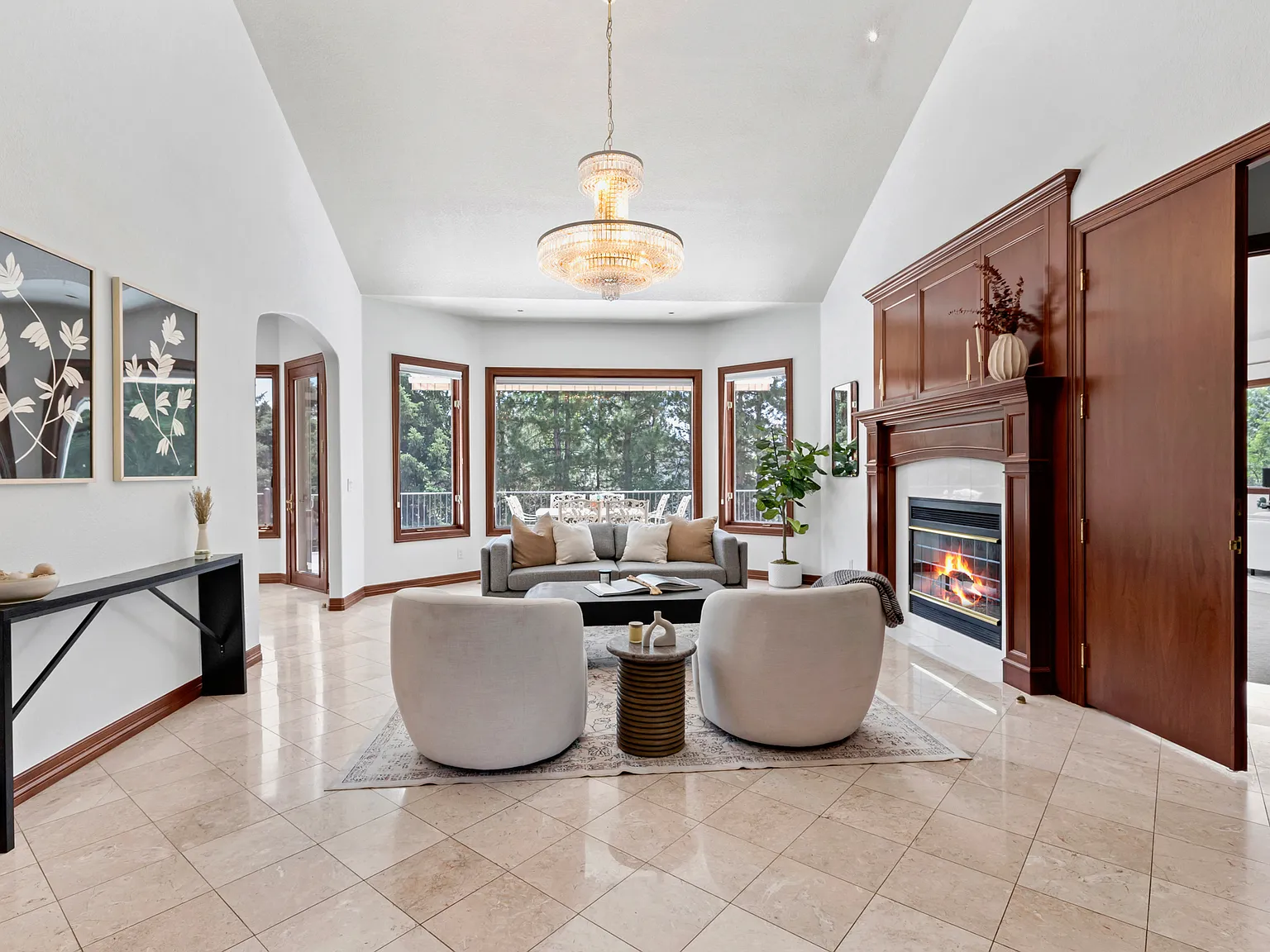 5 bed, 7511 sqft, $12,500 — Photo 3