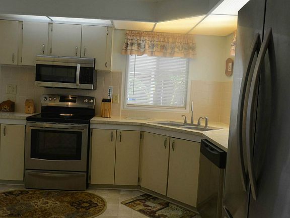 4th image of 7300 20th St Lot 462