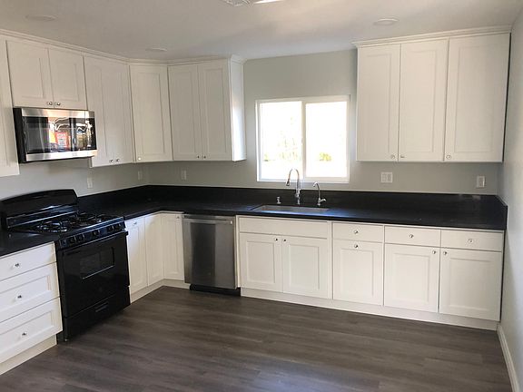 3rd image of 6249 Belmar Ave #6251