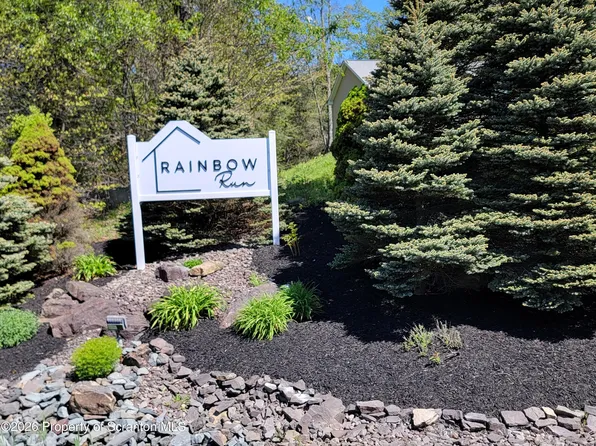 7 Riverfront Way, Gouldsboro, PA 18424