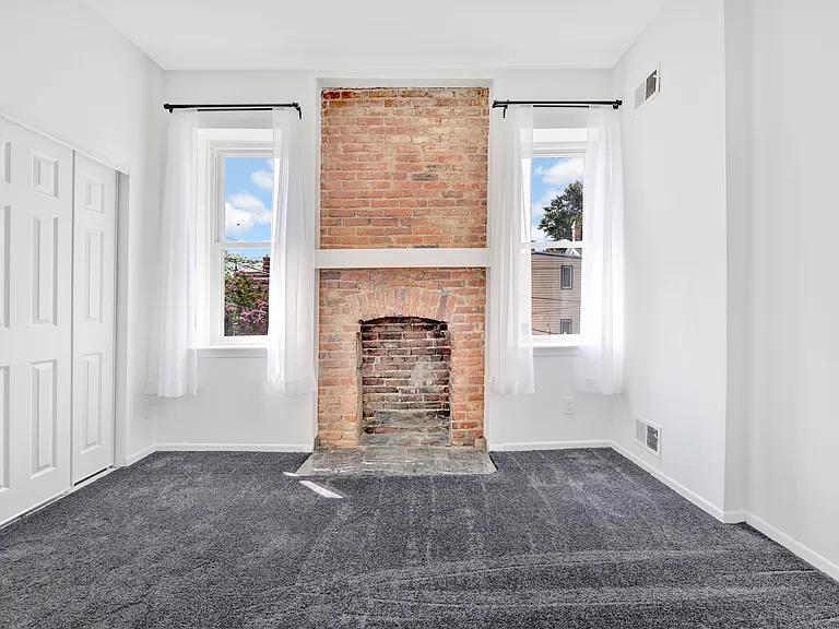 406 Elm St NW — Photo 10