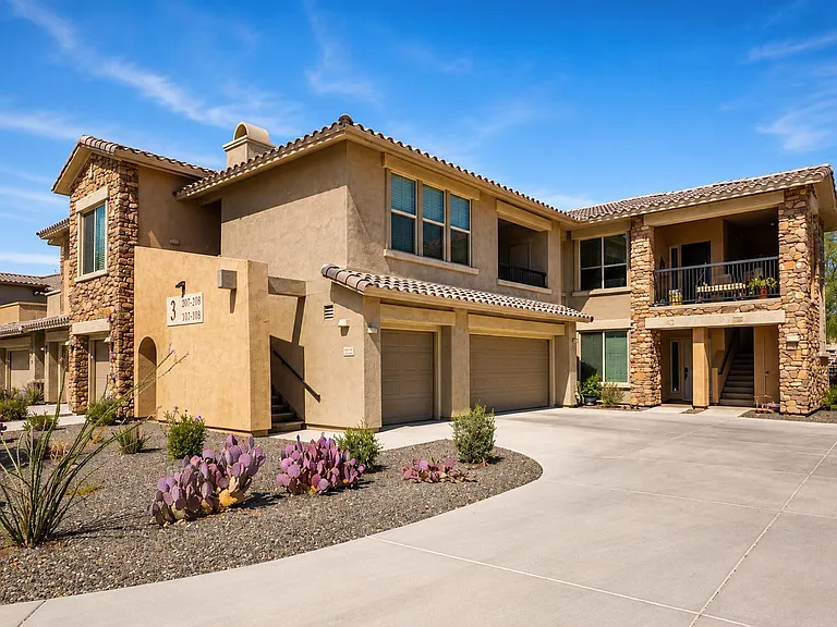 2425 W Bronco Butte Trl #2008 — Photo 26