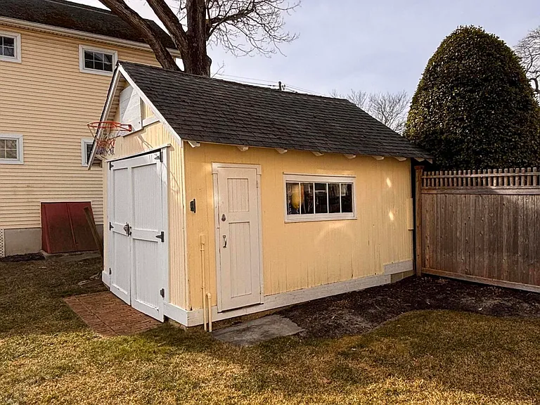 333 Woodland Ave — Photo 39