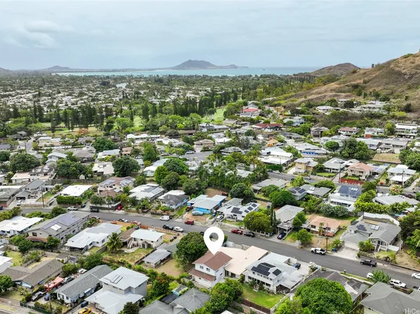 1073 Loho St, Kailua, HI 96734