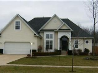 354 Lakeside Ave, Wellington, OH 44090