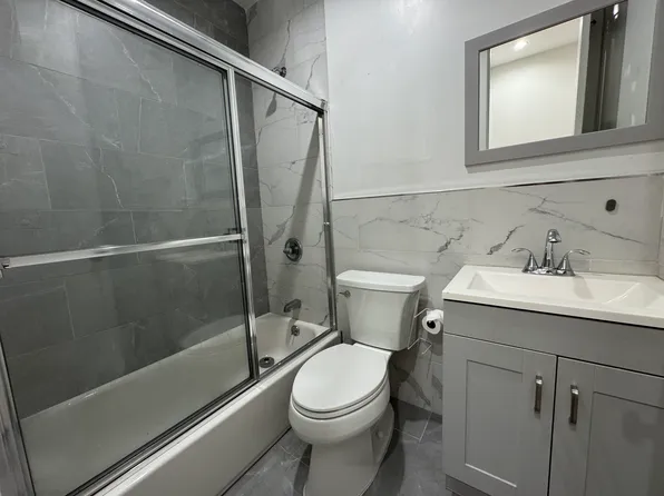 1775 Union Street image 10 of 15