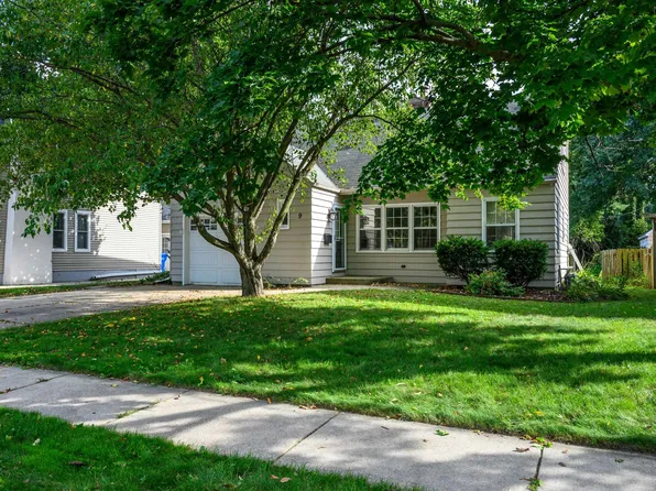 9 Oxford Pl, Madison, WI 53704