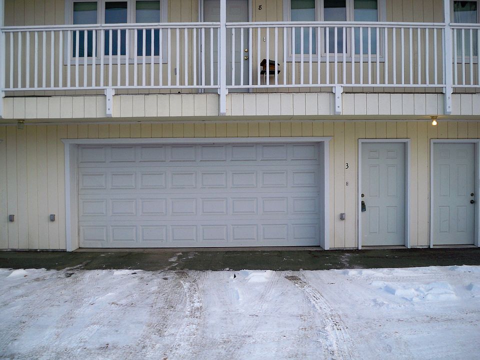 1st image of 3195 College Rd