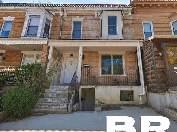 918 E 32nd St, Brooklyn, NY 11210