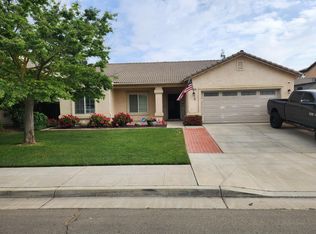 1169 W Dustin Ave, Fowler, CA 93625