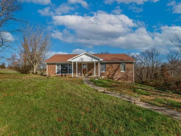 313 E Canoe Creek Rd, Lancaster, KY 40444