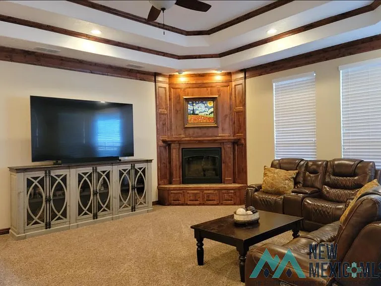 3813 Ethan Ave — Photo 2