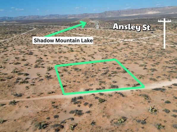 Fryeburg Rd, El Paso, TX 79928