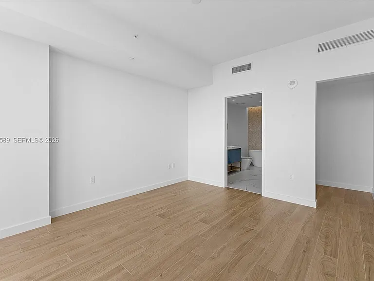 2678 Tigertail Ave #1001 — Photo 12