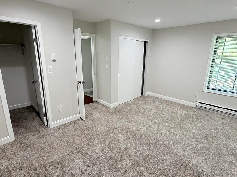 35 Amberly Dr #J — Photo 7