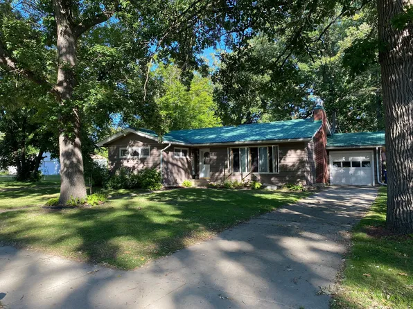114 N Broadway Ave, New York Mills, MN 56567