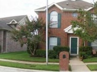 834 Greenridge Dr, Arlington, TX 76017