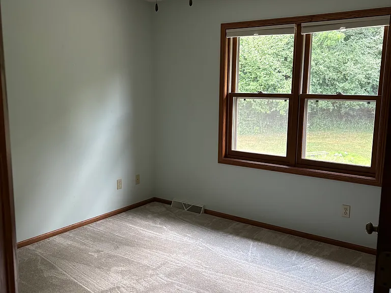 W307N5581 Anderson Rd — Photo 15
