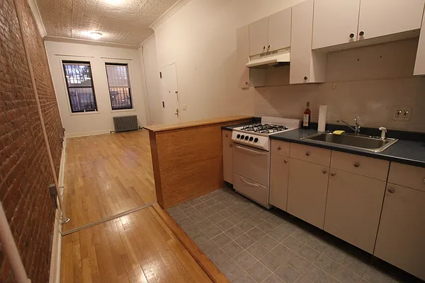 Rented by Bedford 6 Real Estate | media 17