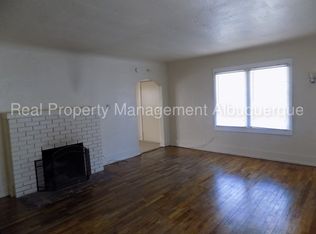 313 Columbia Dr SE, Albuquerque, NM 87106