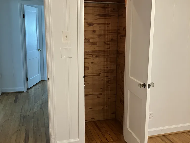 6836 Robin Dr — Photo 26