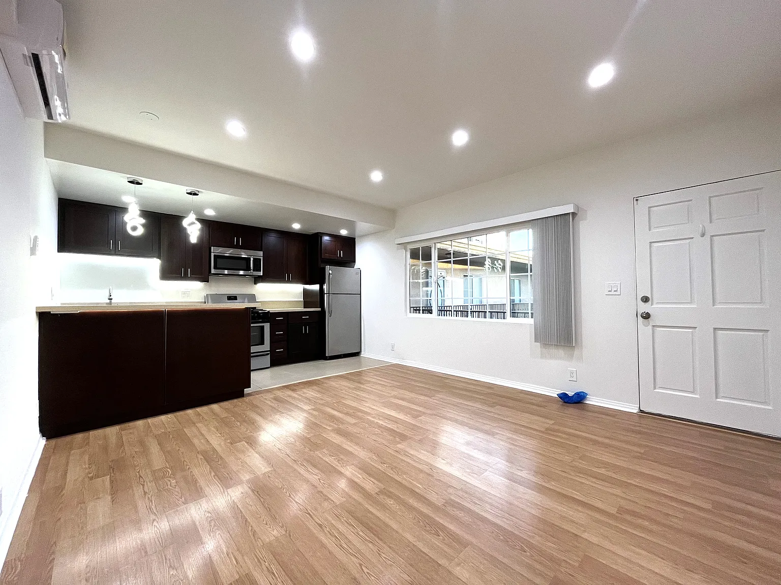 1 bed, $2,894 — Photo 2