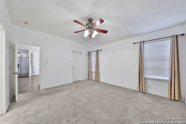 1427 Diamond Blf — Photo 26