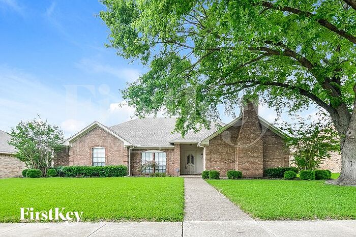 1st image of 2502 Buttercup Dr