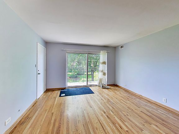 4th image of 9479 Bay Colony Dr APT 2S