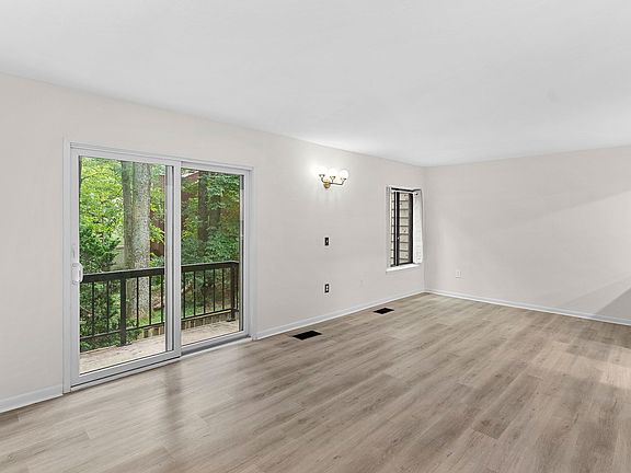 2nd image of 11545 Hearthstone Ct