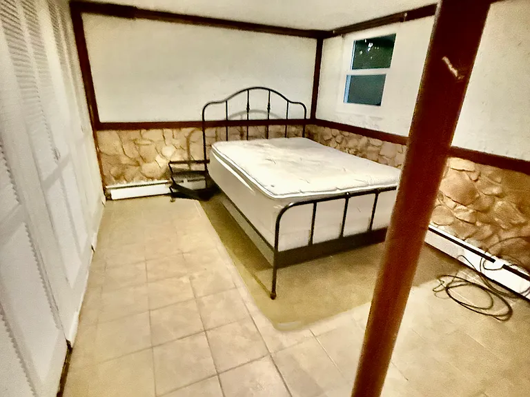 42 Tracy Dr #1 — Photo 10