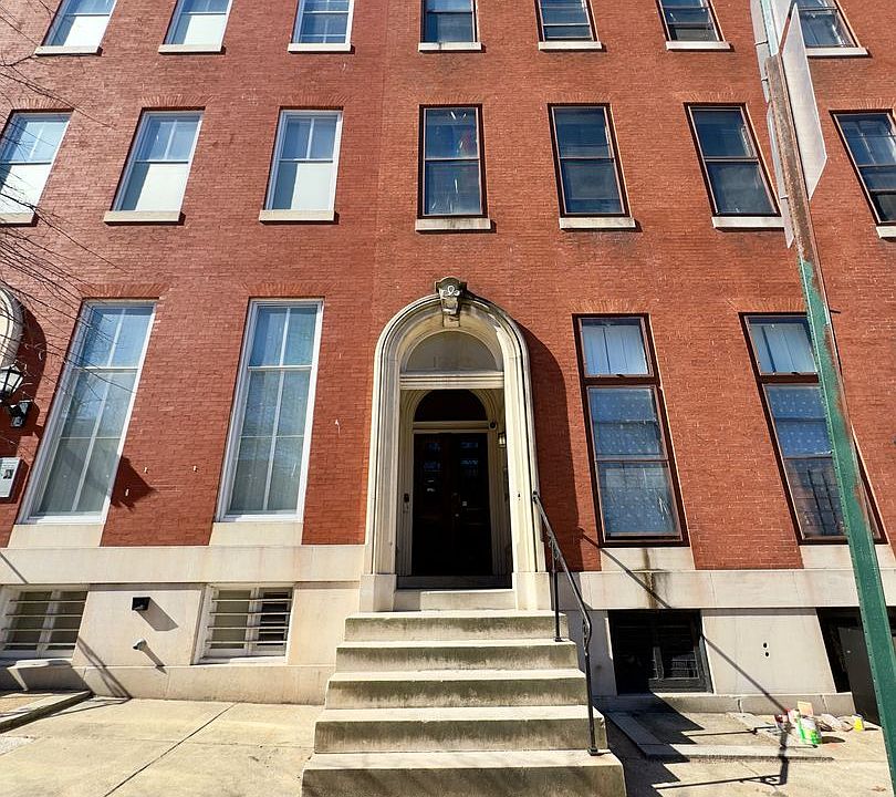 1st image of 1322-1324 Eutaw Pl #1322-3R