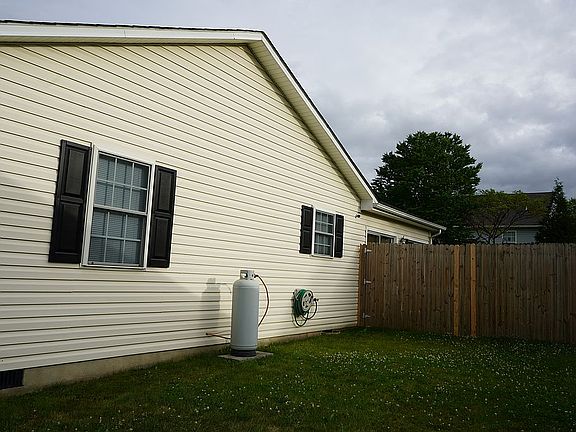 2nd image of 61 Brendan Ln