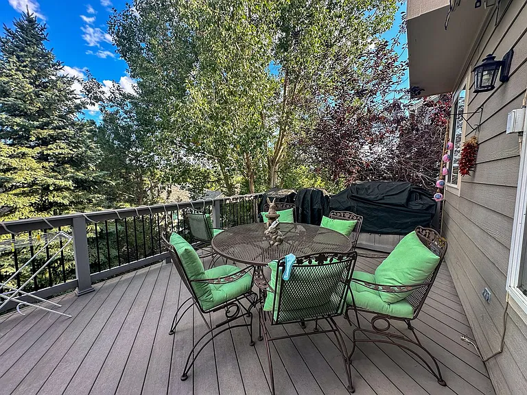 7856 Stonedale Dr — Photo 73