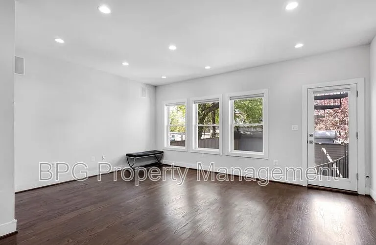 4122 5th St NW #1 — Photo 10