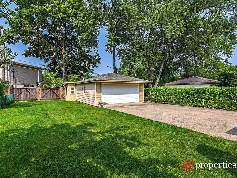 143 Thelin Ct — Photo 9