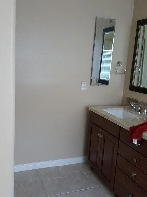 3 bed, 1693 sqft, $2,300 — Photo 4