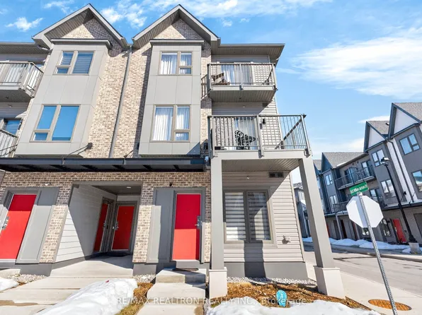 2635 William Jackson Dr #415, Pickering, ON L1X 0L5