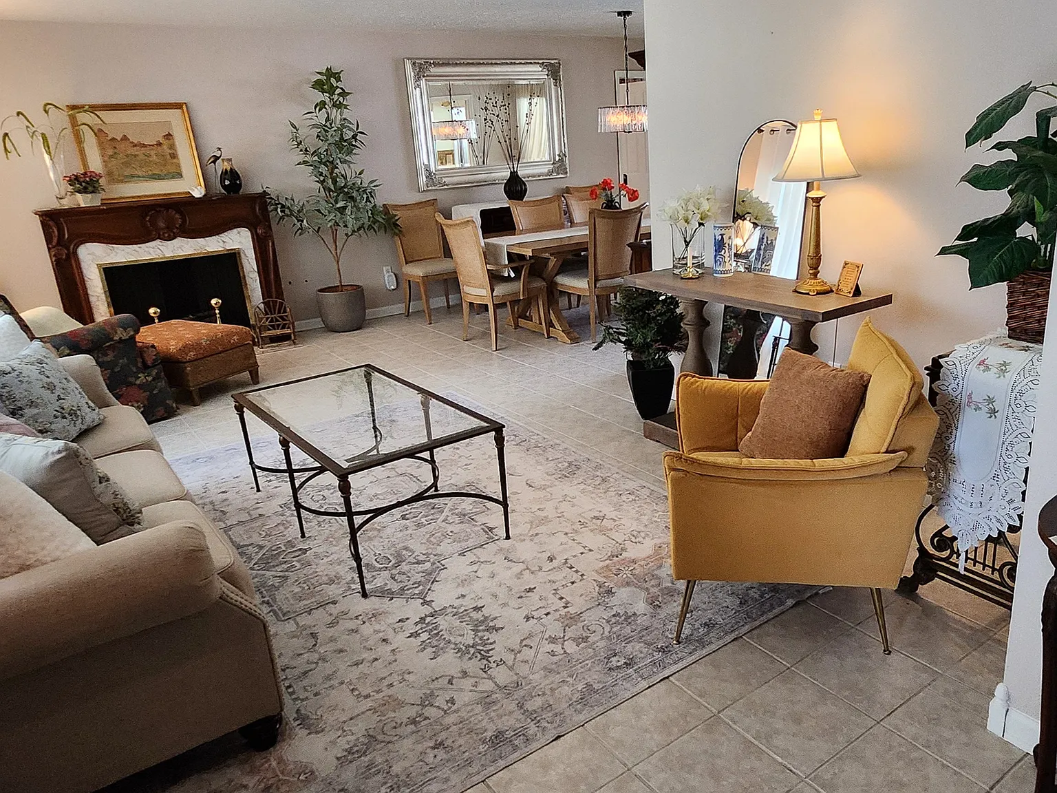 1 bed, 2045 sqft, $1,300 — Photo 4