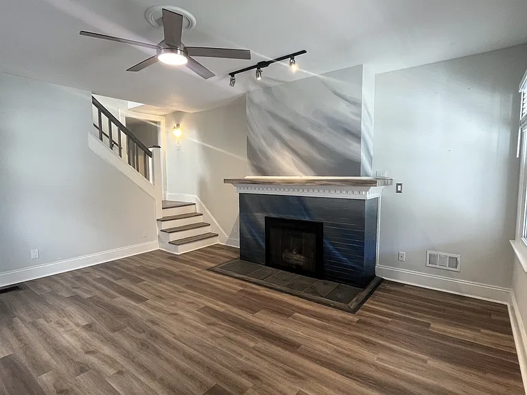 432 Virginia Ave — Photo 10