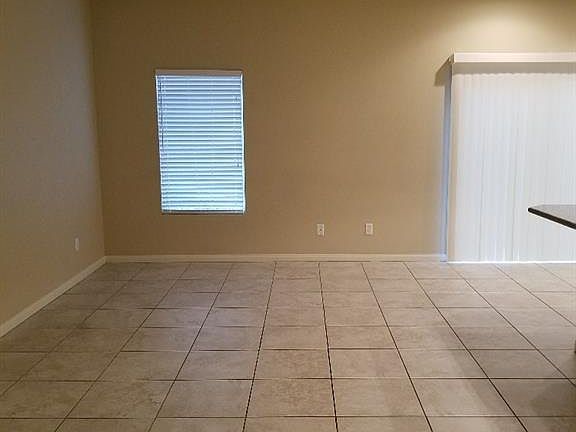 4th image of 9781 Fox Estate St