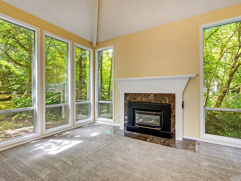 725 Ash St — Photo 10