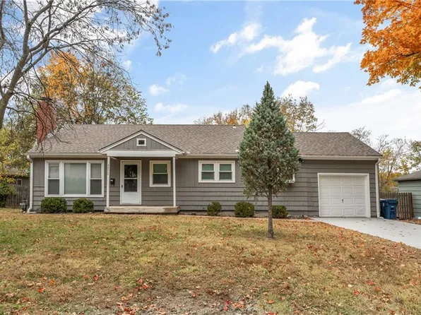 5212 W 76th St, Prairie Village, KS 66208